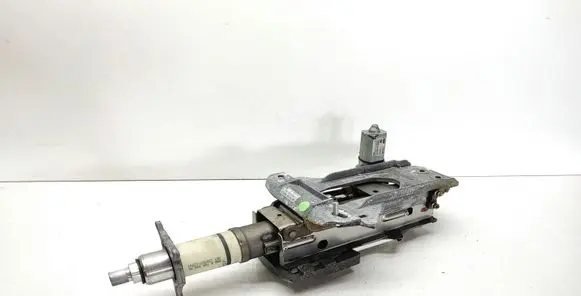 Steering wheel axle set