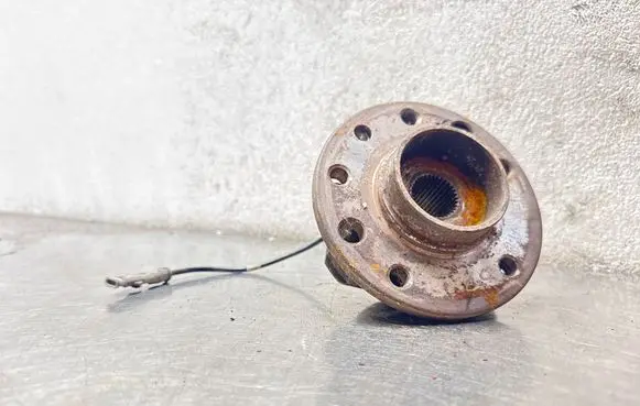 Opel Zafira B Front wheel ball bearing 