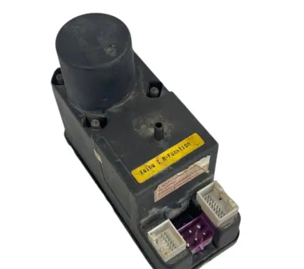 Audi 80 90 S2 B4 Central locking vacuum pump 4A0862257F
