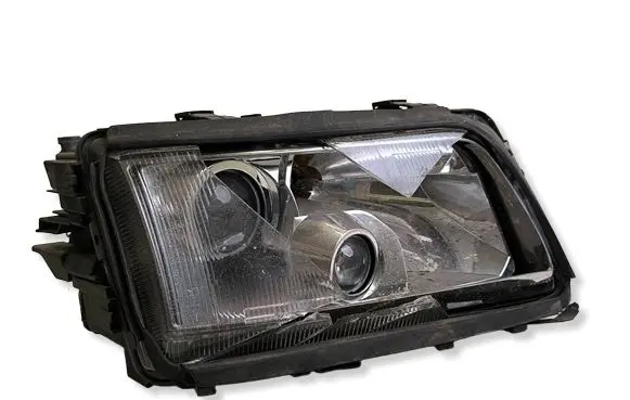 Audi A8 S8 D2 4D Headlight/headlamp 1305235231 4D0941904L