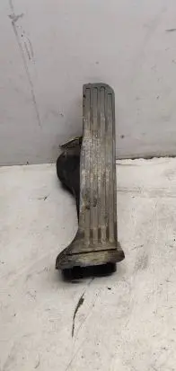 Volkswagen Jetta VI Accelerator throttle pedal 1K1721503BB 6PV93410005