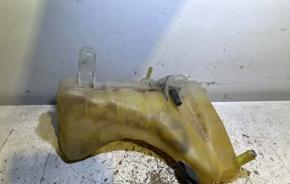 Dodge Challenger Coolant expansion tank/reservoir