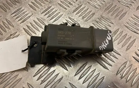 KIA Sportage Glow plug pre-heat relay 368302F760