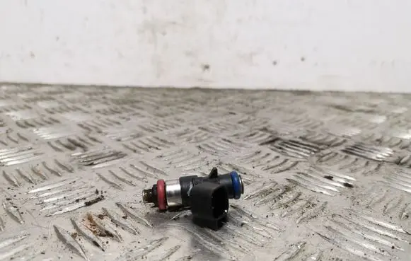 Jeep Grand Cherokee Fuel injector 05184085AD