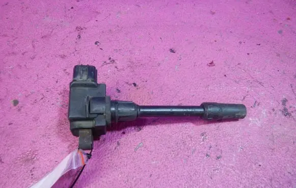 Mitsubishi Carisma High voltage ignition coil H6T12471A