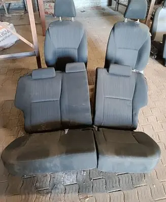 Toyota Auris 150 Seat set NOCODE