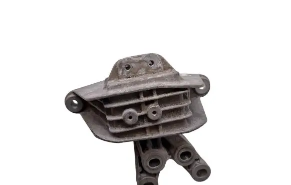 Chrysler Pacifica Engine mount bracket P68224746AD 68224746AD D002511817