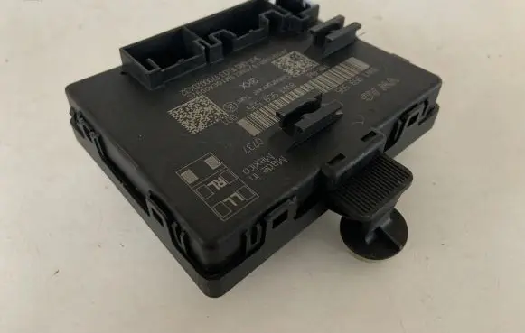 Audi Q5 SQ5 Door control unit/module 8W1959595