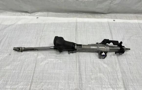 Alfa Romeo Giulia Steering wheel axle