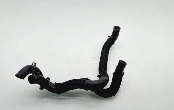 Toyota RAV 4 (XA30) Engine coolant pipe/hose