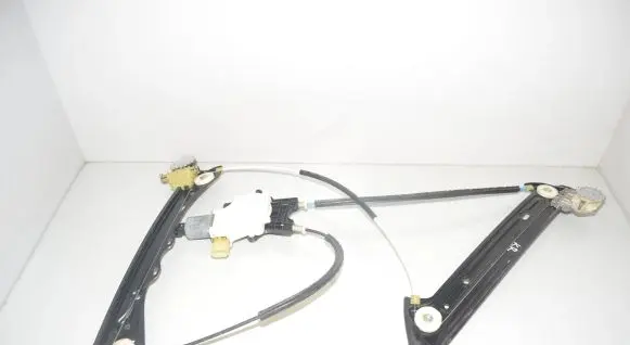 BMW 4 F32 F33 Front door window regulator with motor 7281623 51337352747 7352747