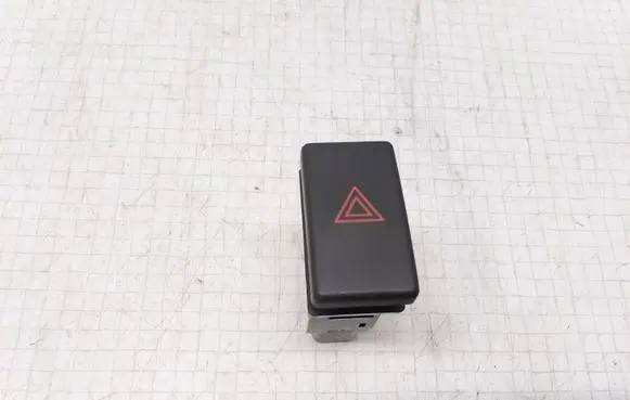 Toyota Avensis T250 Hazard light switch 157963