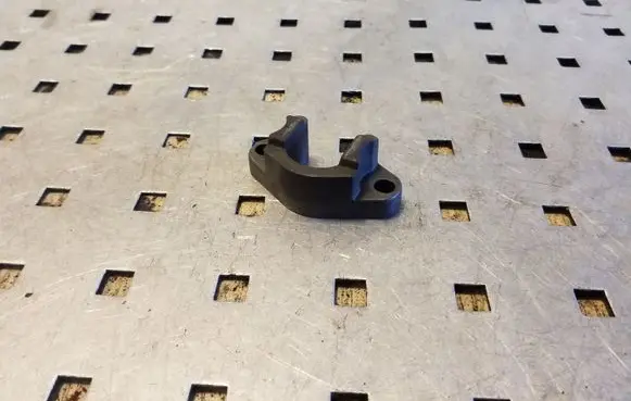 BMW X5 E53 Fuel Injector clamp holder