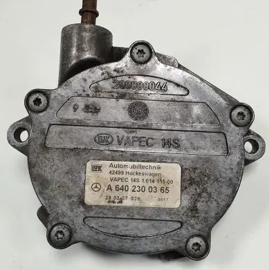 Mercedes-Benz A W168 Vacuum pump A6402300365