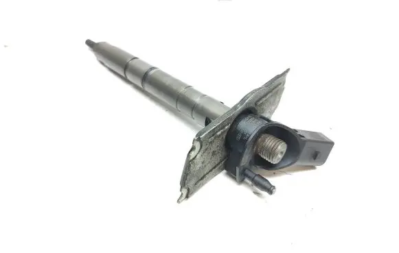 Audi Q7 4L Fuel injector 059130277AH 0445115052