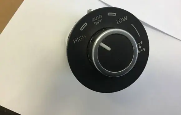 Volkswagen Touareg I Differential lock switch 7L6941435K