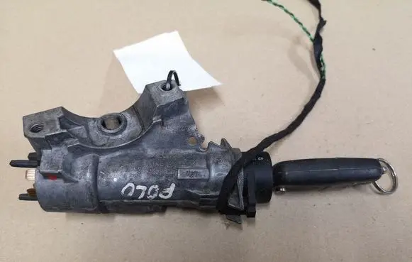 Volkswagen Polo Ignition lock 1B0905851C