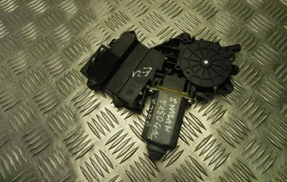 Volkswagen Sharan Rear door window regulator motor 7M3959811 Z1024