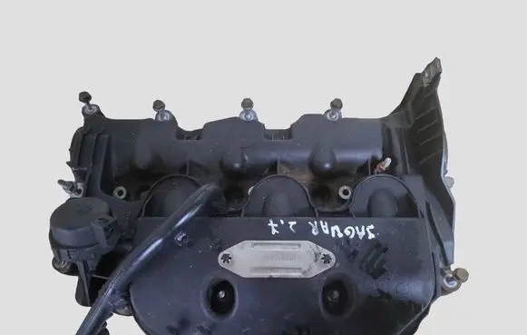 Land Rover Discovery 3 - LR3 Rocker cam cover 4S7Q9424G