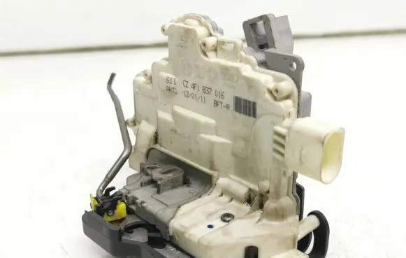 Audi A3 S3 A3 Sportback 8P Front door lock 4f1837016