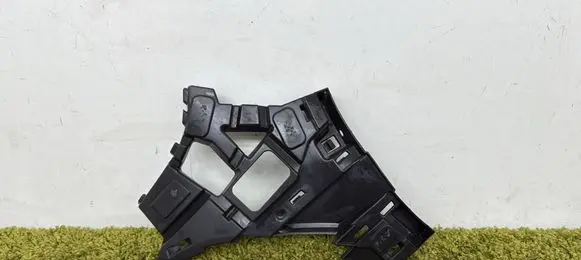 Renault Megane IV Front bumper mounting bracket 620438925r