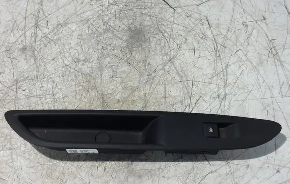Opel Mokka Electric window control switch 22915110 371003 95025524600R