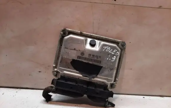 Seat Toledo II (1M) Engine control unit/module 038906012FK