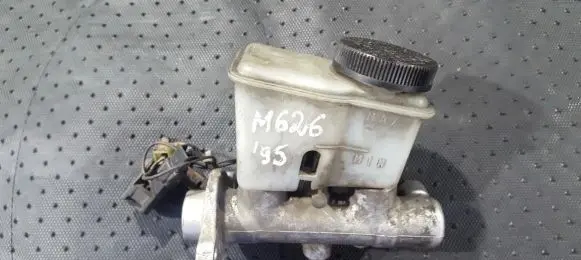 Mazda 626 Master brake cylinder