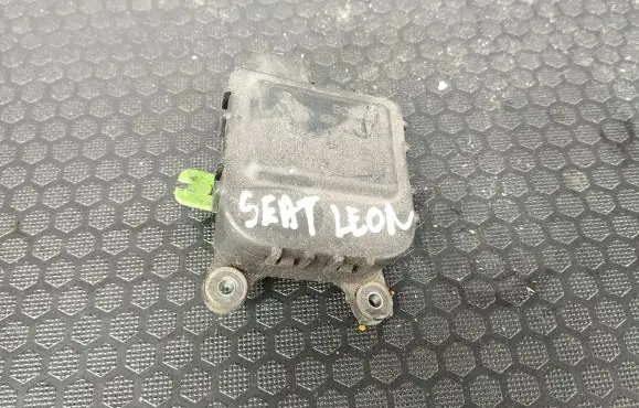 Seat Leon (1M) Air flap motor/actuator 0132801209