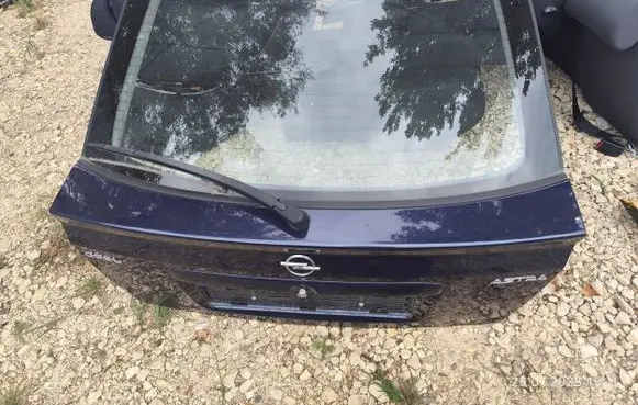Opel Astra G Tailgate/trunk/boot lid Z282