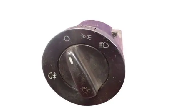 Skoda Fabia Mk2 (5J) Light switch