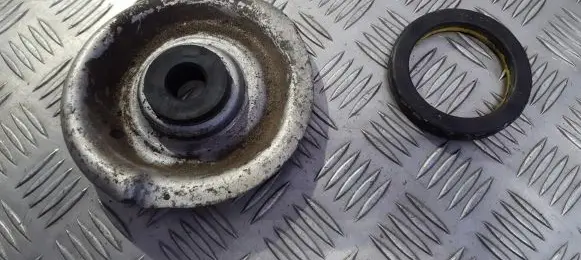 Mercedes-Benz A W168 Coil spring mount f2257084 f225708.4