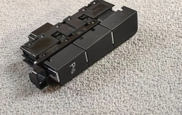 Volkswagen Golf VII Parking (PDC) sensor switch 5G1927238E 10097405
