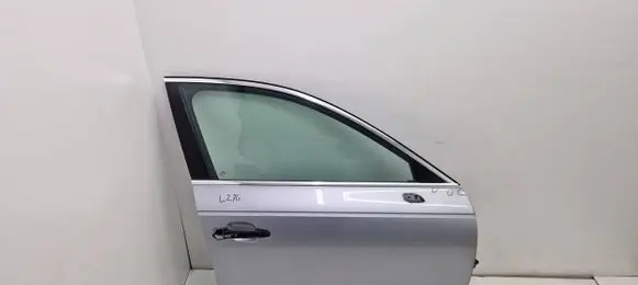 Audi A4 S4 B9 Front door LZ7G