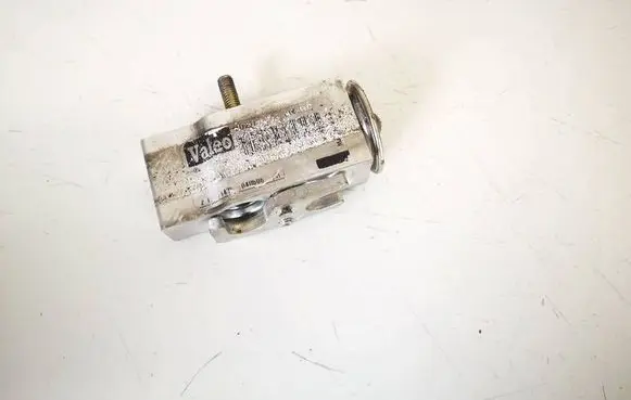 Mercedes-Benz R W251 Air conditioning (A/C) expansion valve a1648900084