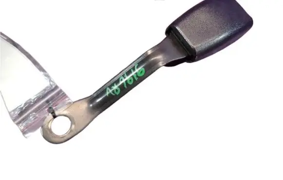 Chevrolet Spark Front seatbelt buckle