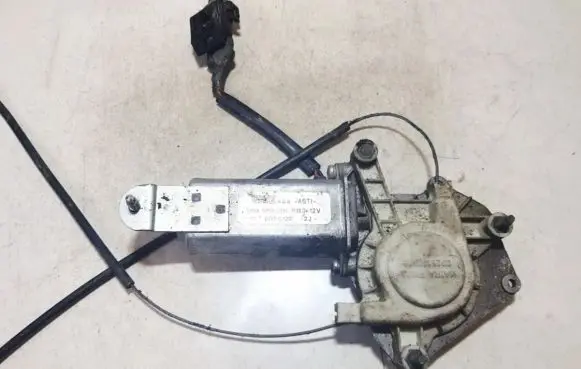Renault Espace II Front door window regulator motor 9030122 903.0122