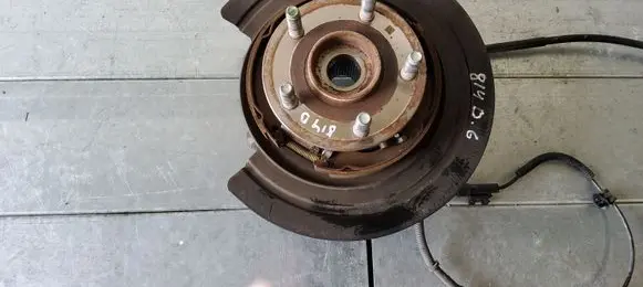 Dodge Durango III Rear wheel hub 04877112AC