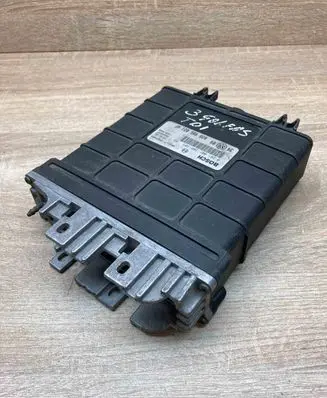 Volkswagen Golf III Engine control unit/module ECU 028906021AF 0281001308