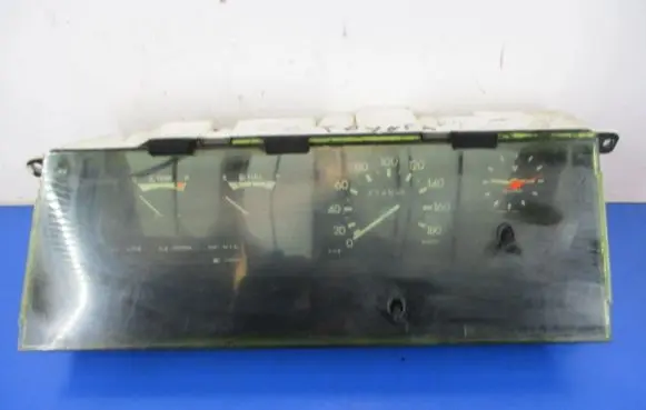 Toyota Corolla E70 Speedometer (instrument cluster) 83010-12781