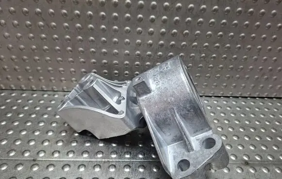 Fiat Doblo Engine mount bracket S27649762 517991100