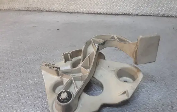 Audi A8 S8 D3 4E Engine bonnet (hood) release handle 4E1823533C