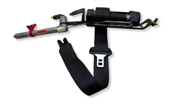 Volvo S60 Front seatbelt 6841791
