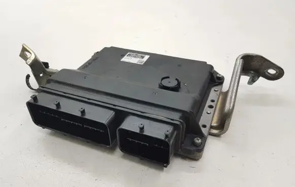 Lexus CT 200H Engine control unit/module 8966176030 2754005531