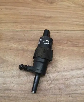 Audi A6 S6 C6 4F Headlight washer pump 3B7955681 001016