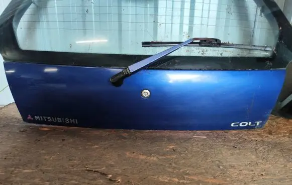 Mitsubishi Colt Tailgate/trunk/boot lid