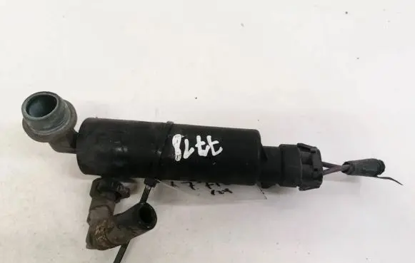 Cadillac CTS Headlight washer pump 