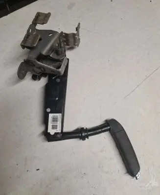 Peugeot 308 SW Hand brake release handle 96810052ZR 89PT150309709 0408091100
