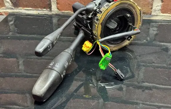 Mercedes-Benz E W211 Wiper control stalk A1715450332 05112405 90028042360410