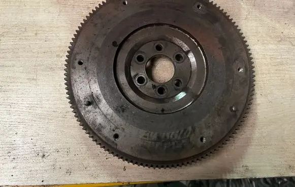 Volkswagen Fox Flywheel 03D105271 03D105333